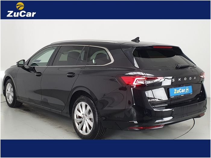 Skoda Superb 2025
