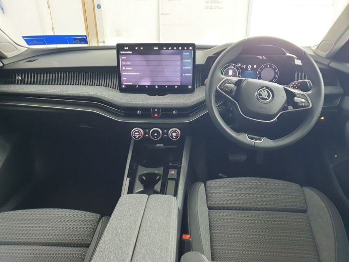 Skoda Superb 2025