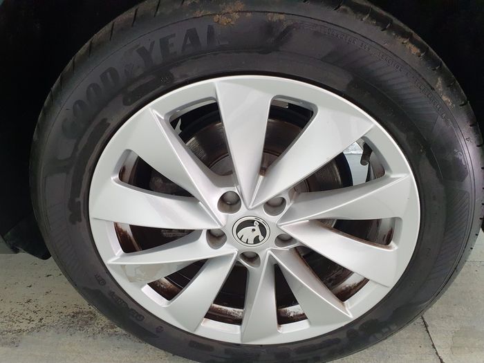 Skoda Superb 2025