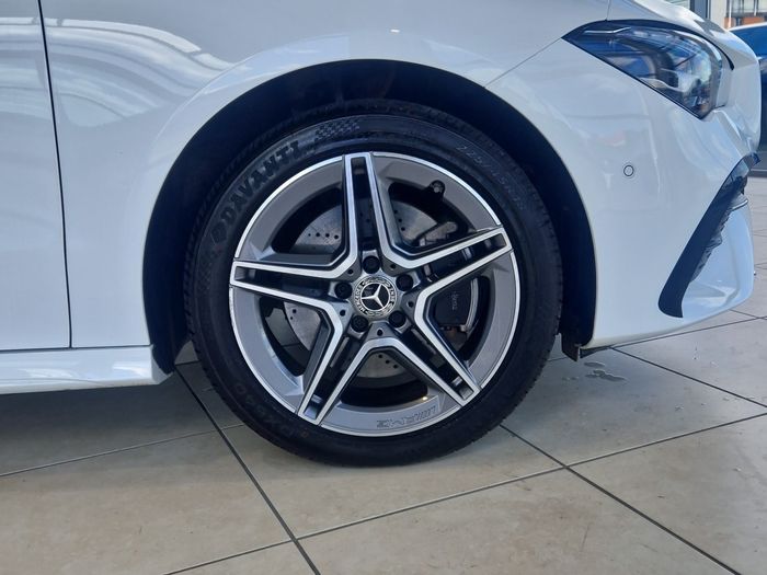 Mercedes-Benz CLA 2025