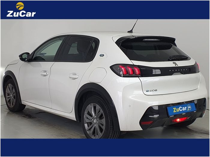 Peugeot 208 2022