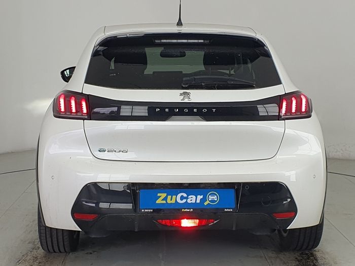 Peugeot 208 2022