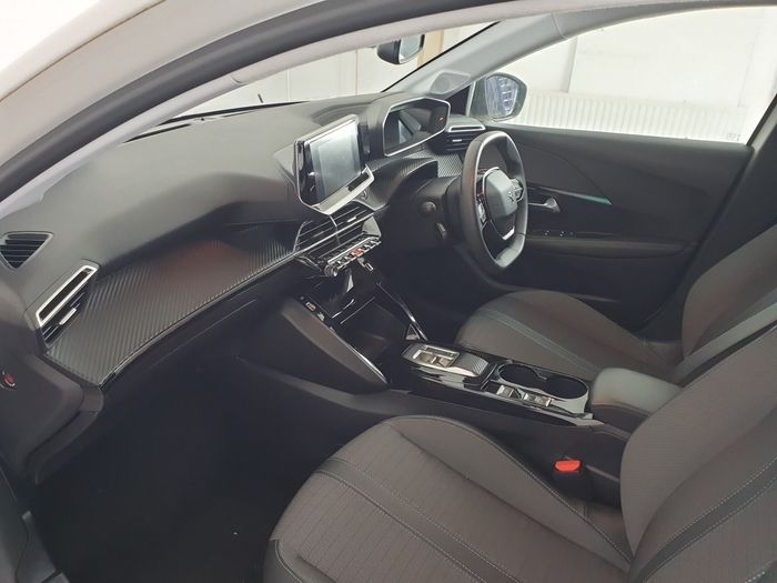 Peugeot 208 2022