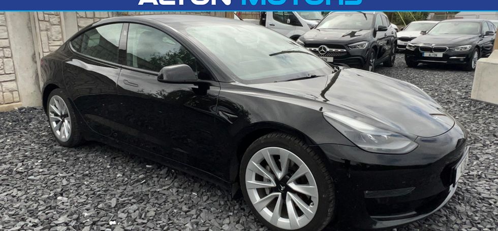 Tesla Model 3 2022