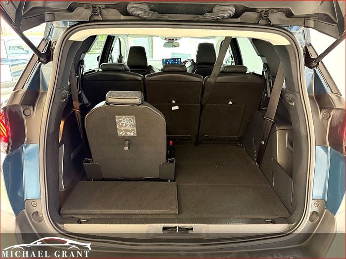 Peugeot 5008 2021