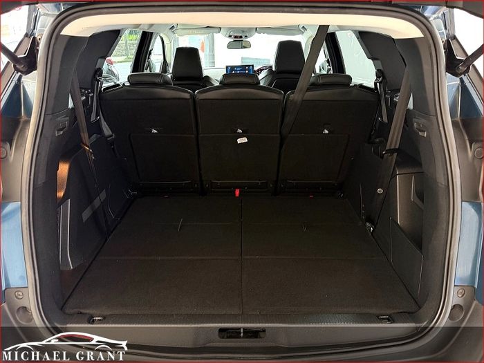 Peugeot 5008 2021