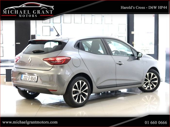 Renault Clio 2023