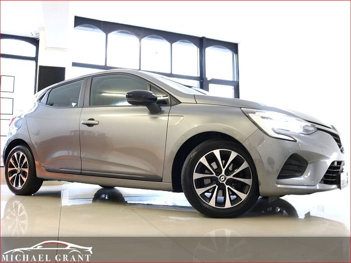 Renault Clio 2023