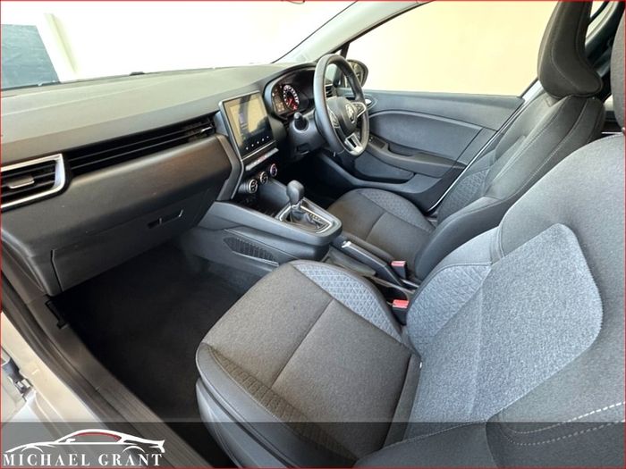 Renault Clio 2023