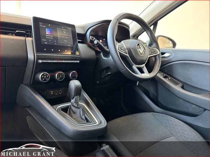 Renault Clio 2023