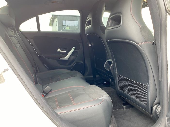 Mercedes-Benz CLA 2024