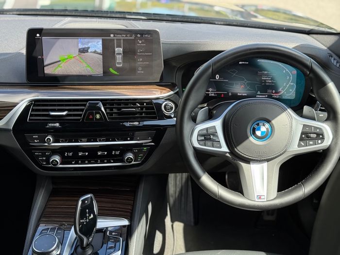 BMW 5 Series 2023