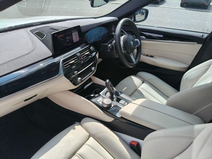BMW 5 Series 2019