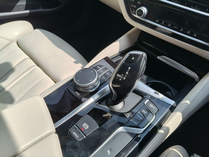 BMW 5 Series 2019