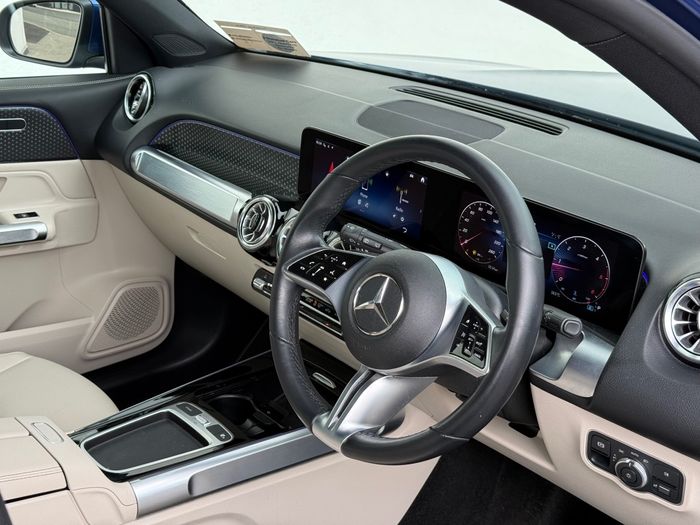 Mercedes-Benz GLB 2023