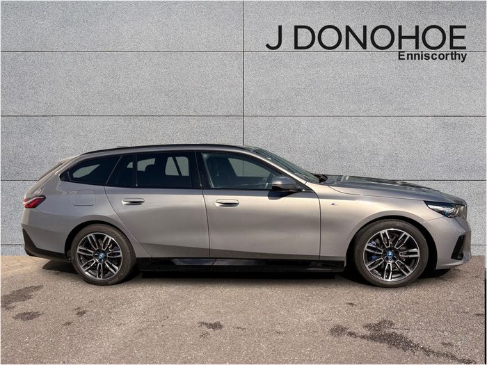BMW 5 Series 2024