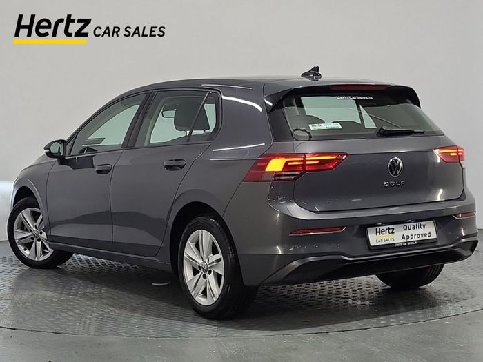 Volkswagen Golf 2024