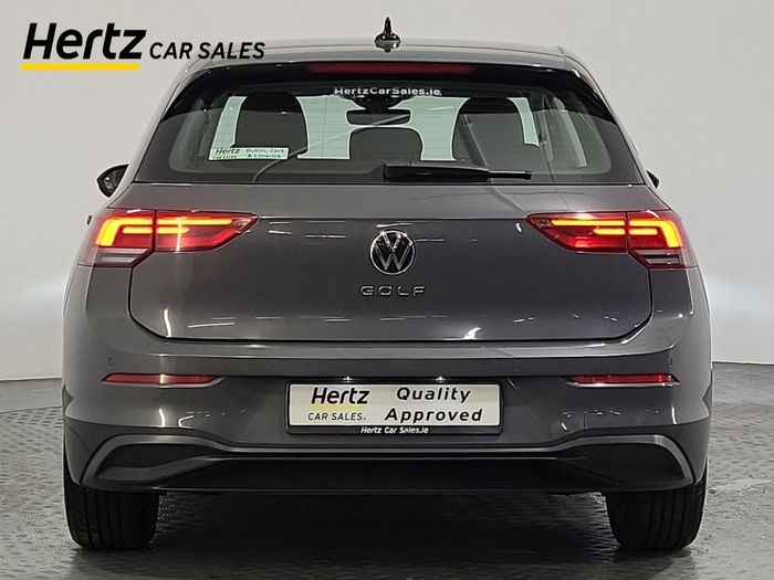Volkswagen Golf 2024