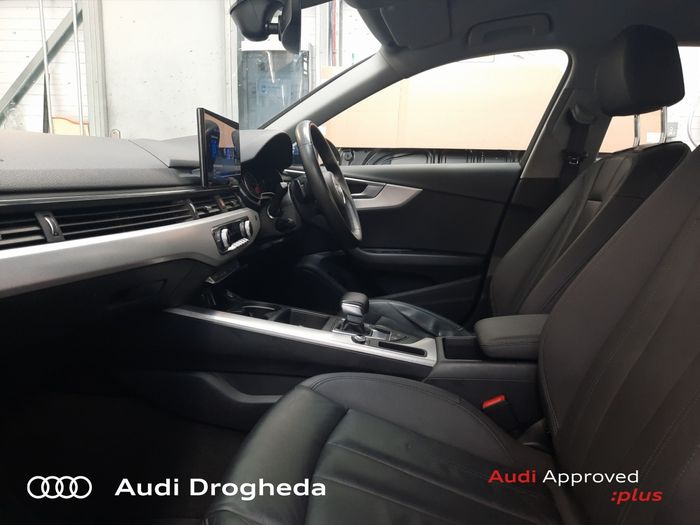 Audi A4 2023