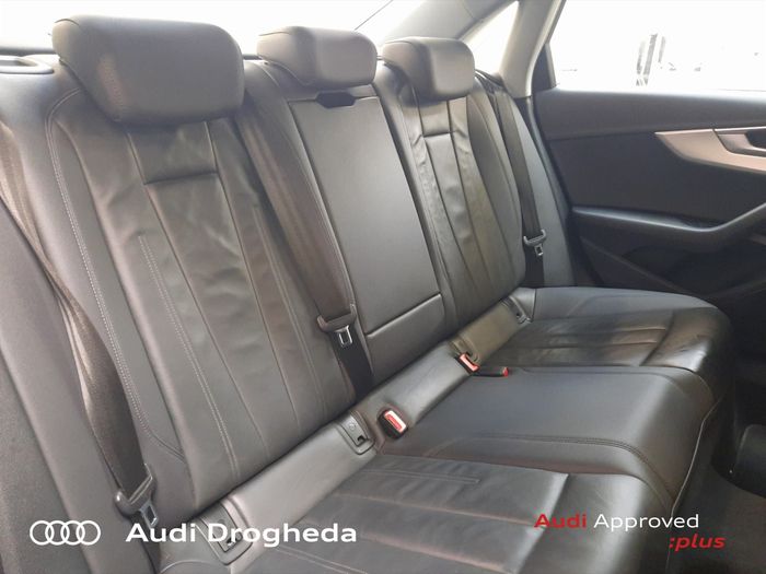 Audi A4 2023