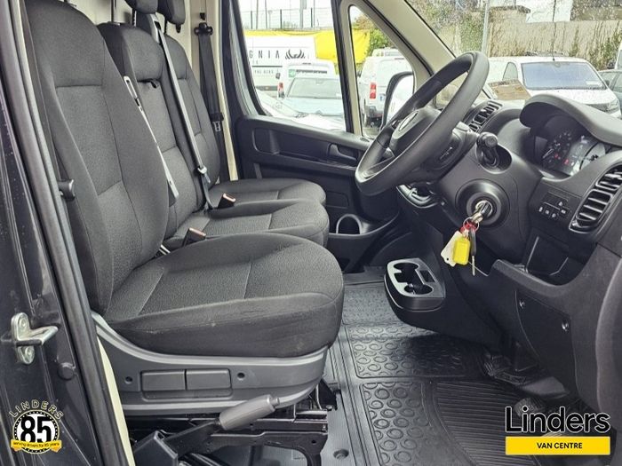 Opel Movano 2025