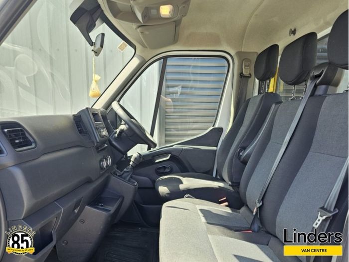 Renault Master 2023