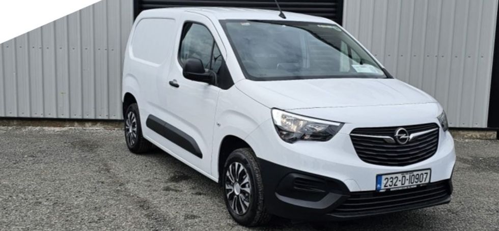 Opel Combo 2023
