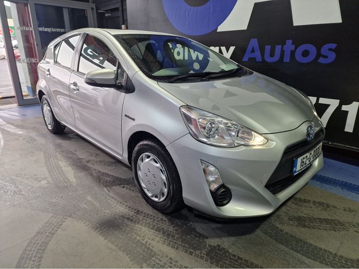 Toyota Aqua 2016