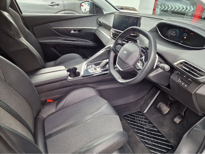 Peugeot 3008 2022