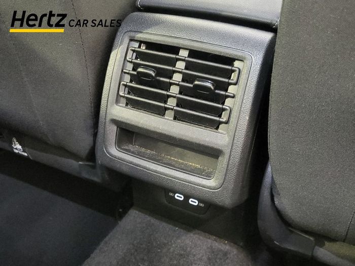 Volkswagen Golf 2024