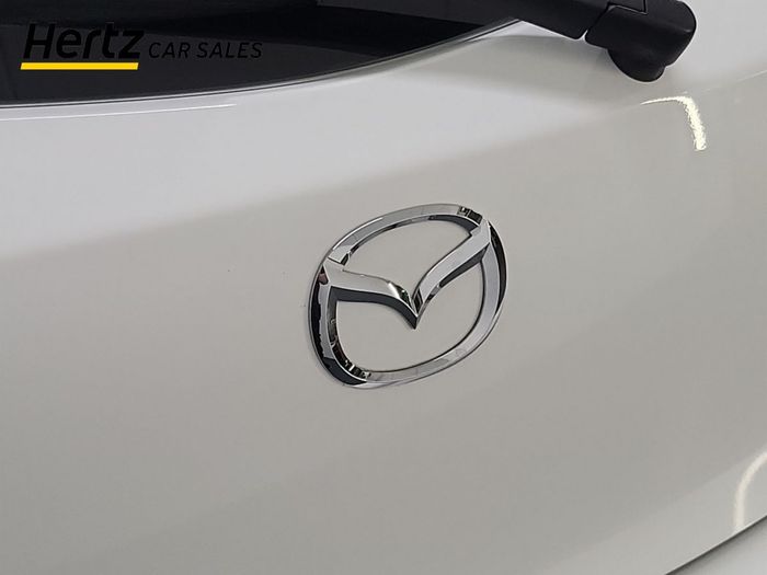 Mazda 2 2024