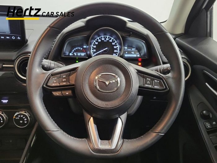 Mazda 2 2024