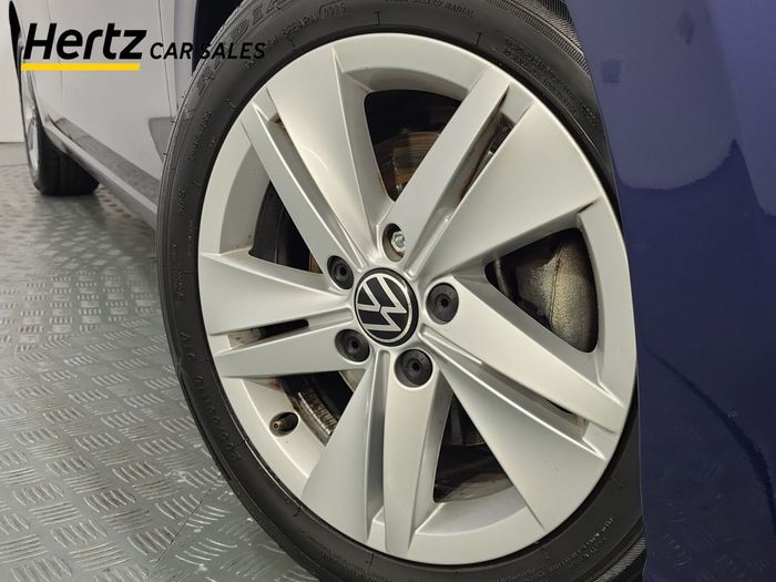 Volkswagen Golf 2024