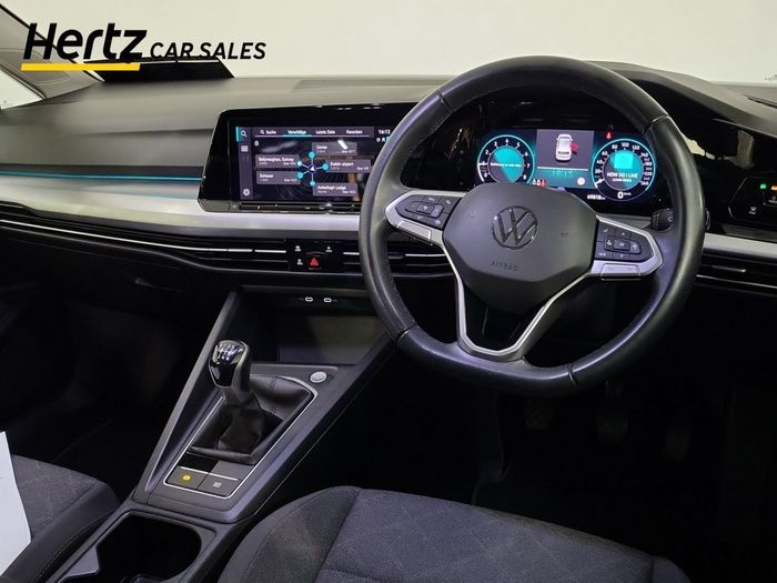 Volkswagen Golf 2024