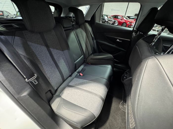 Peugeot 3008 2020