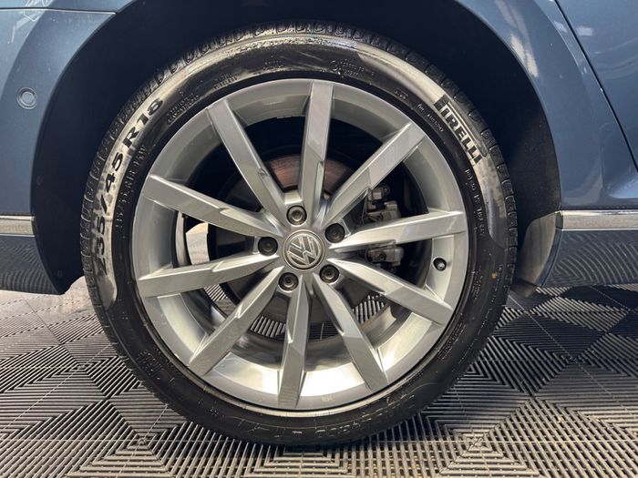 Volkswagen Passat 2019