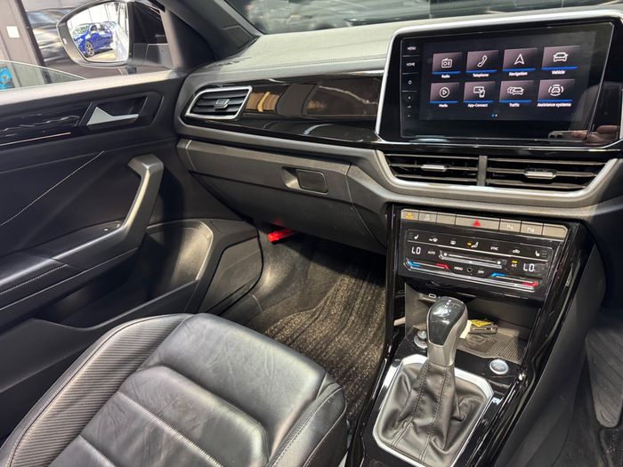 Volkswagen T-Roc 2023