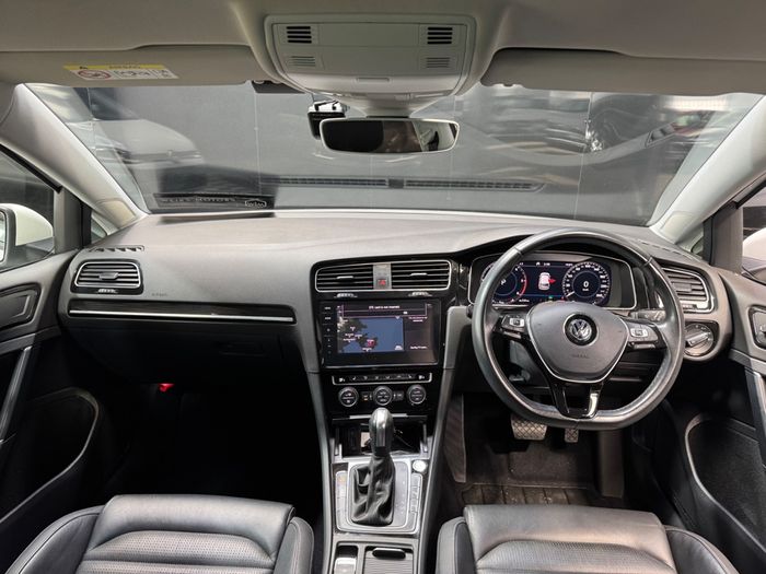 Volkswagen Golf 2020