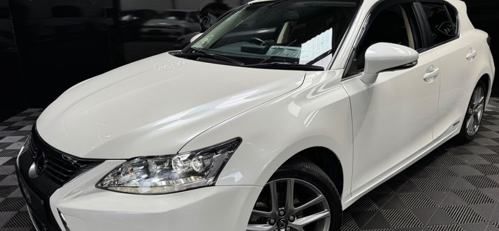 Lexus CT200H 2017