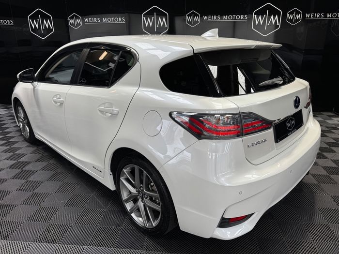 Lexus CT200H 2017