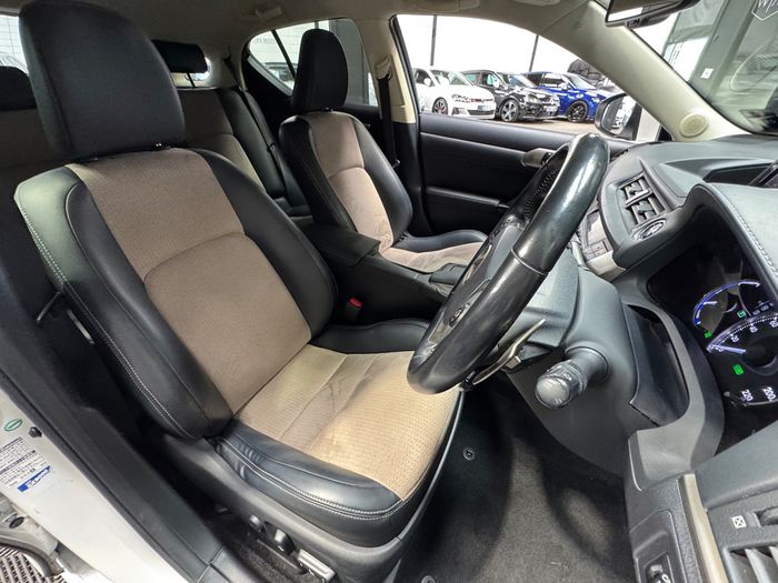 Lexus CT200H 2017
