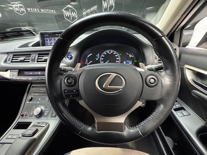 Lexus CT200H 2017