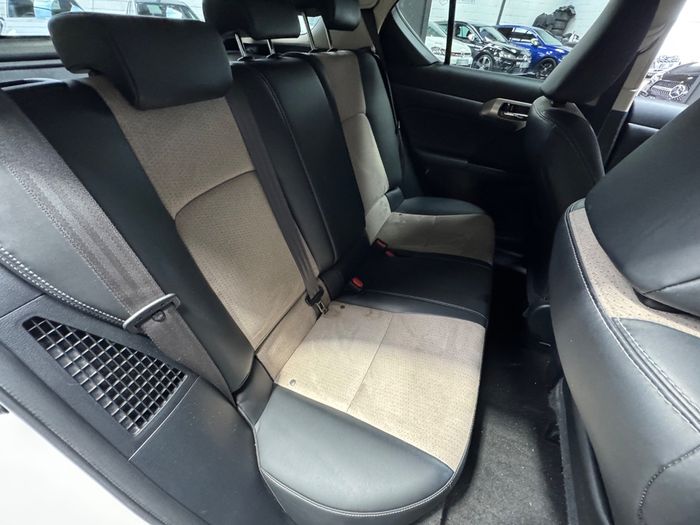 Lexus CT200H 2017