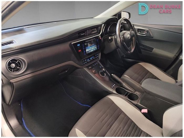 Toyota Auris 2016