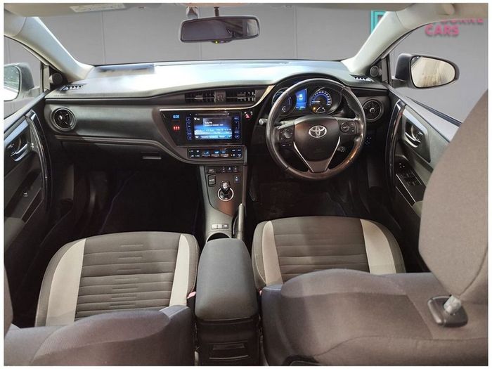 Toyota Auris 2016