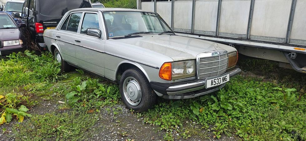 Mercedes-Benz 300 1984
