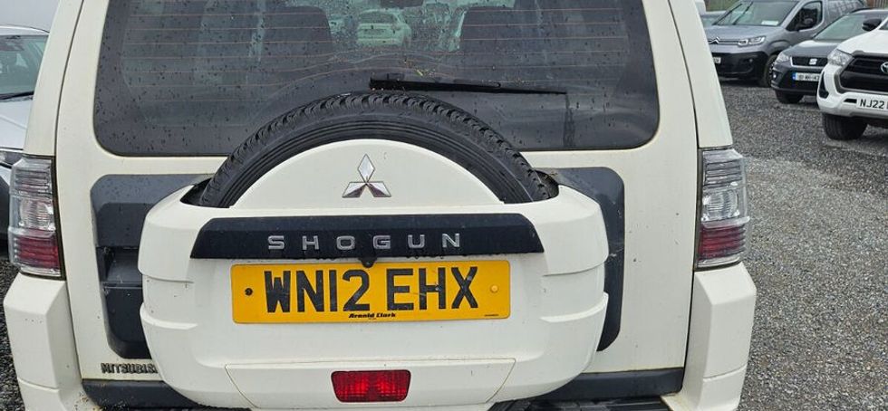 Mitsubishi Pajero 2012