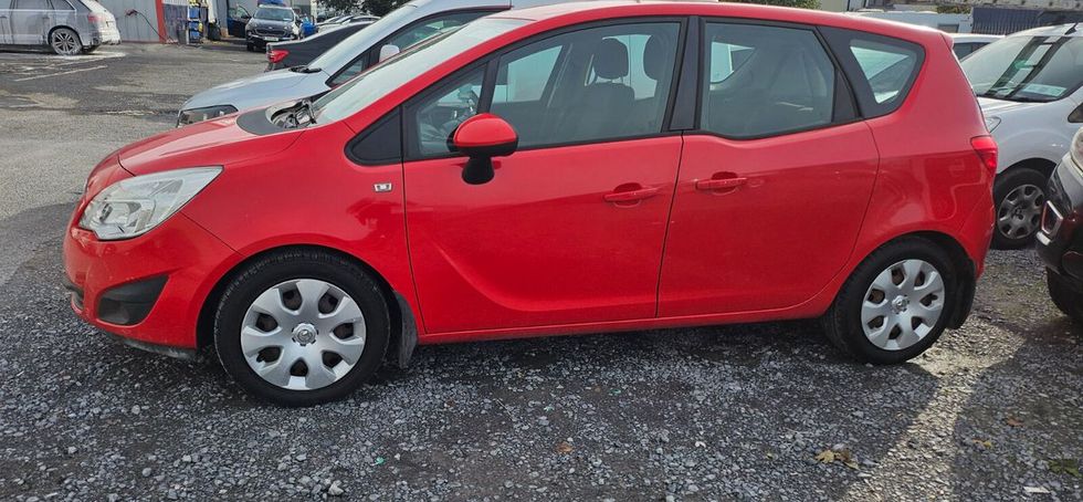 Vauxhall Meriva 2011