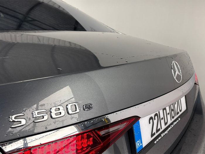 Mercedes-Benz S-Class 2022