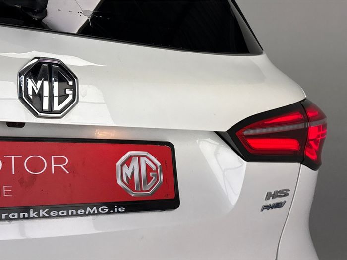 MG HS 2023